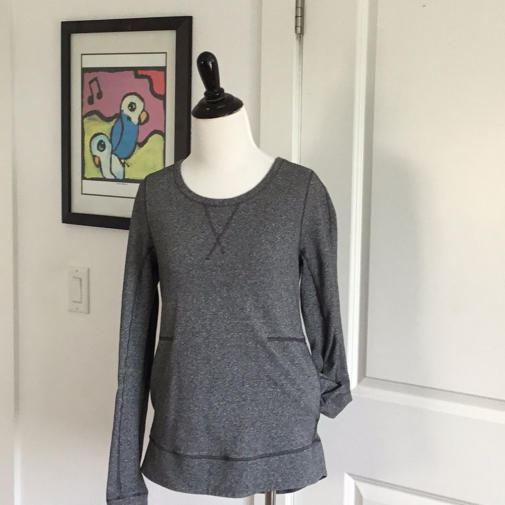 Lululemon top